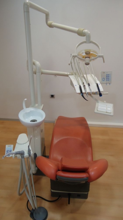 Clinica Dental Dr. Roberto H. Manette en Deltamèdic La Ràpita